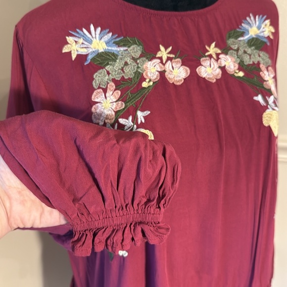 2/$20 Jodifl Women’s Size Medium Burgundy Peplum Blouse Floral Embroidery - Picture 2 of 8